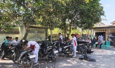 Wujud Kepedulian, Ponpes Jabal Hikmah Gandeng SPS Motor Paok Motong Gelar Servis dan Ganti Oli Gratis