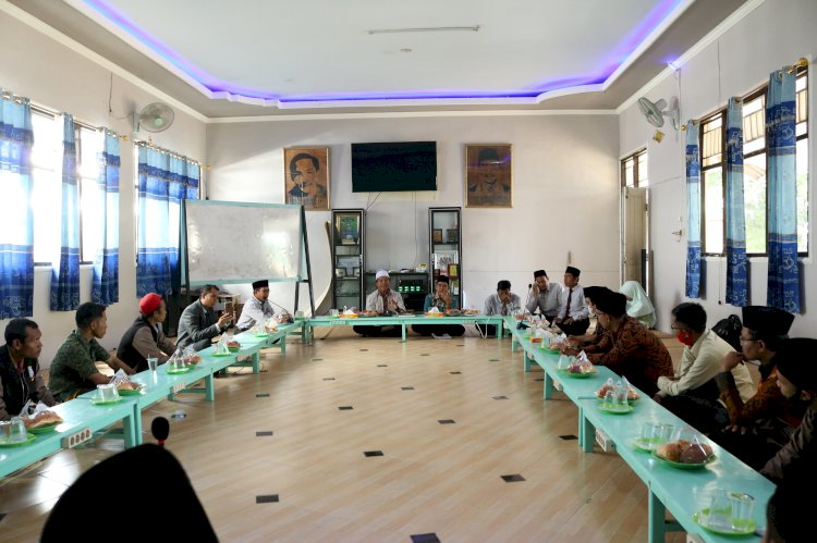 Kunjungan MKKS SMP Swasta Lombok Timur Ke Ponpes Nurul Haramain NWDI Narmada