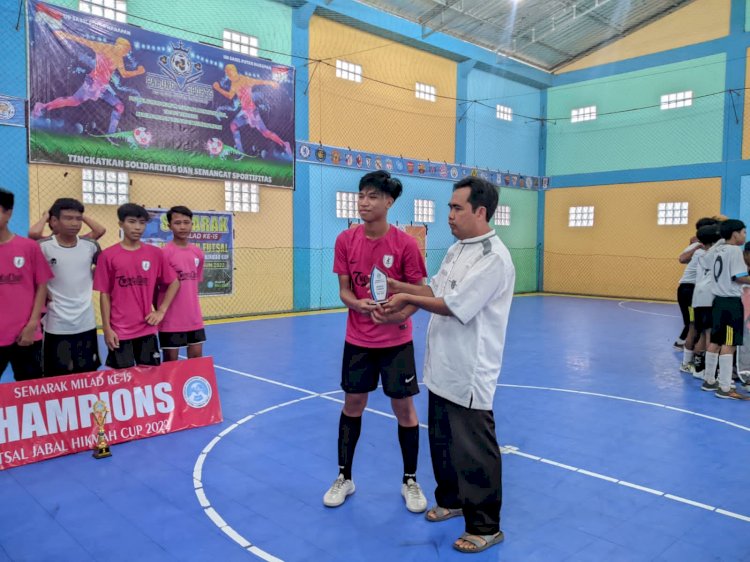 Pemain Terbaik bersama Pimpinan Pondok